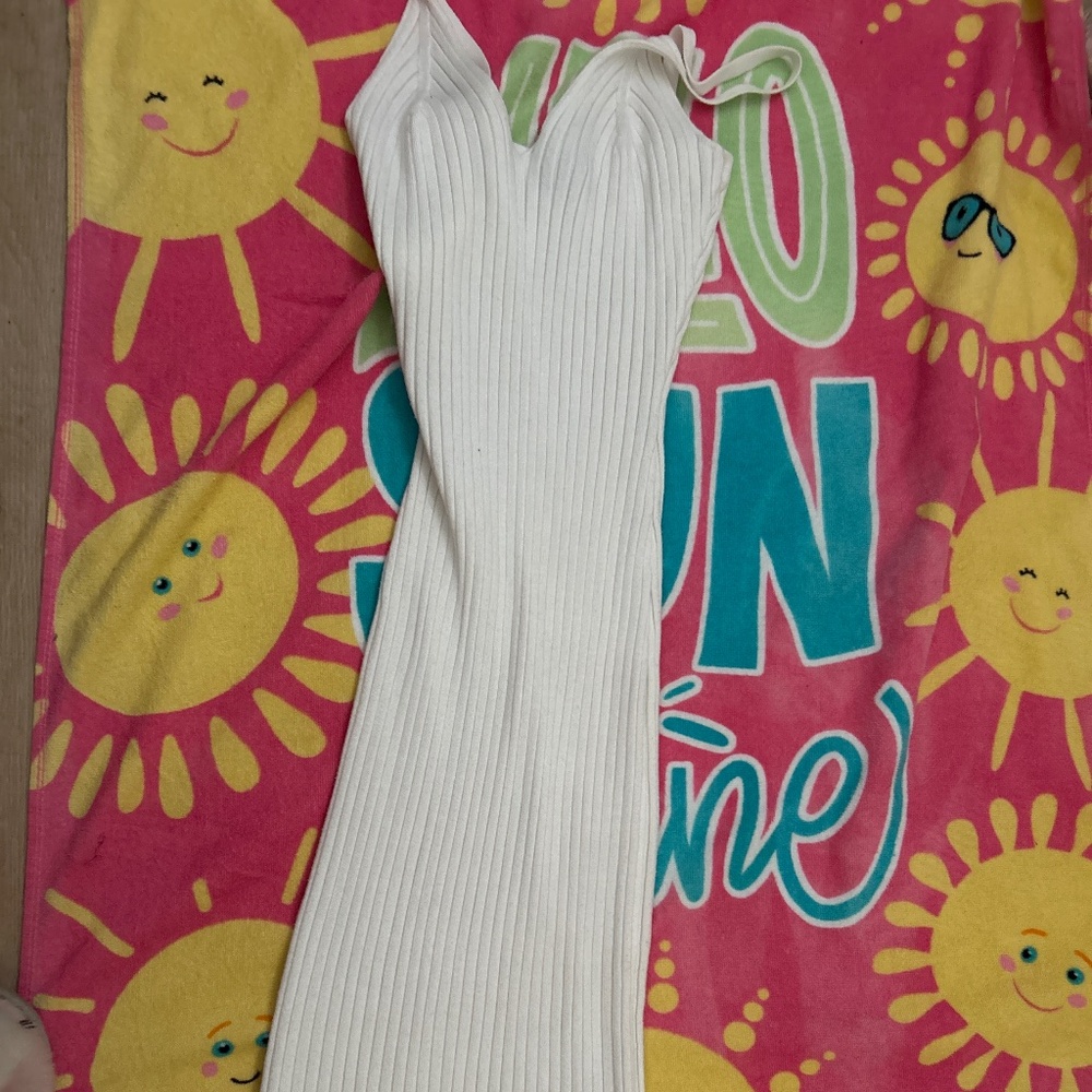 White midi ribbed dress